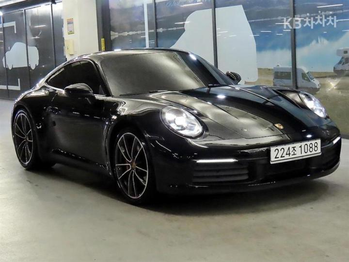 Porsche Carrera 911 992 4S