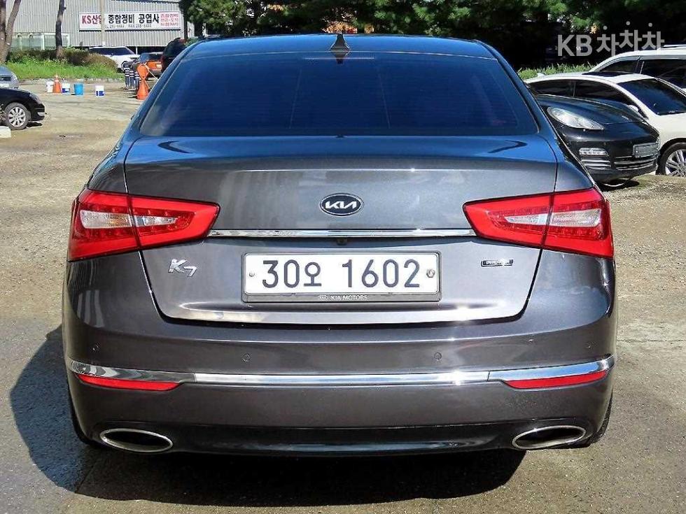2013 - kia k7