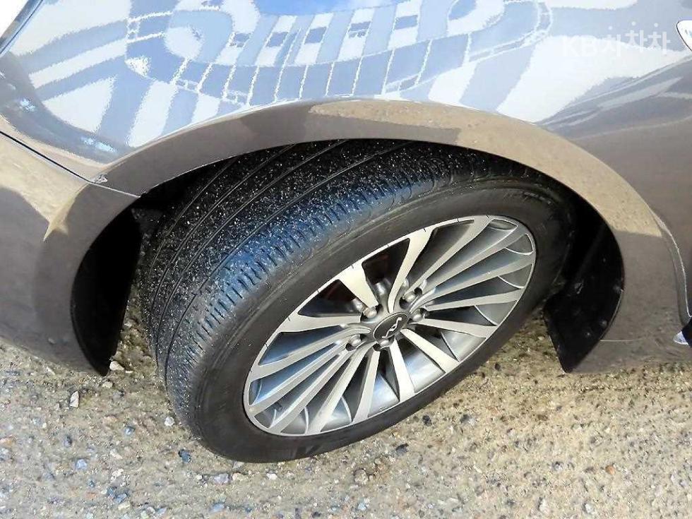 2013 - kia k7