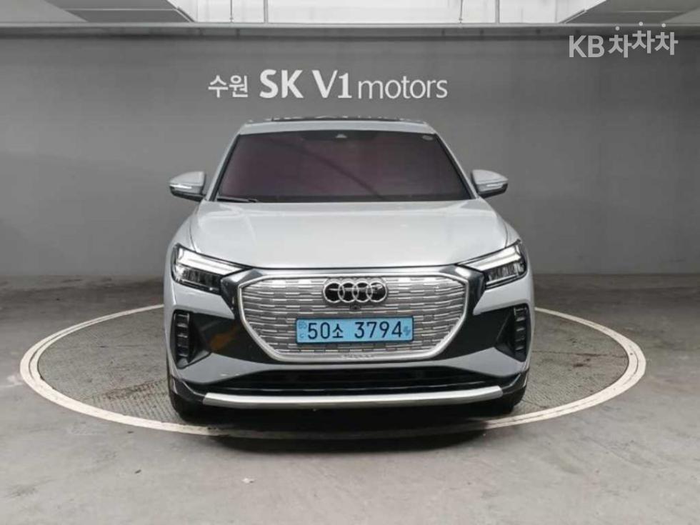 아우디 Q4 e-tron
