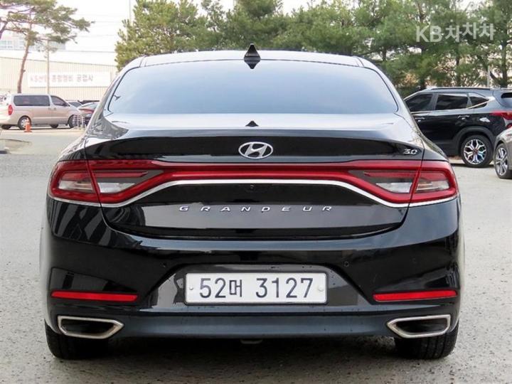 Hyundai Grandeur IG 2.4 Premium Special 5