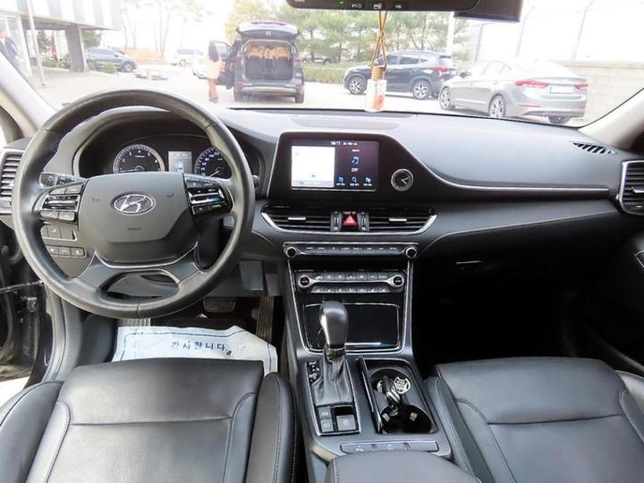 Hyundai Grandeur IG 2.4 Premium Special 8