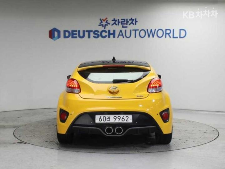 Hyundai Veloster Turbo D Spec Base Type 4