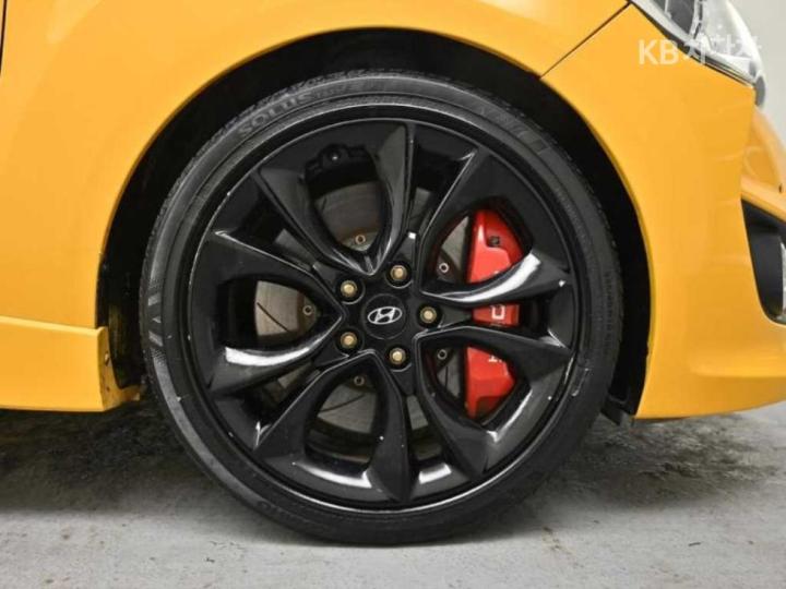 Hyundai Veloster Turbo D Spec Base Type 6