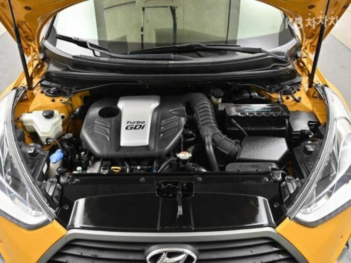 Hyundai Veloster Turbo D Spec Base Type 7