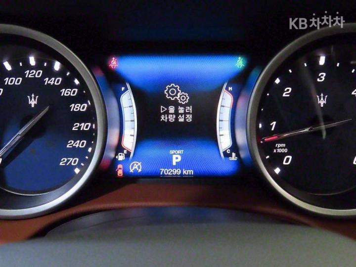 Maserati Ghibli 3.0 Diesel 10