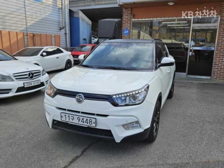KG Mobility (Ssangyong) Tivoli Gasoline VX 2