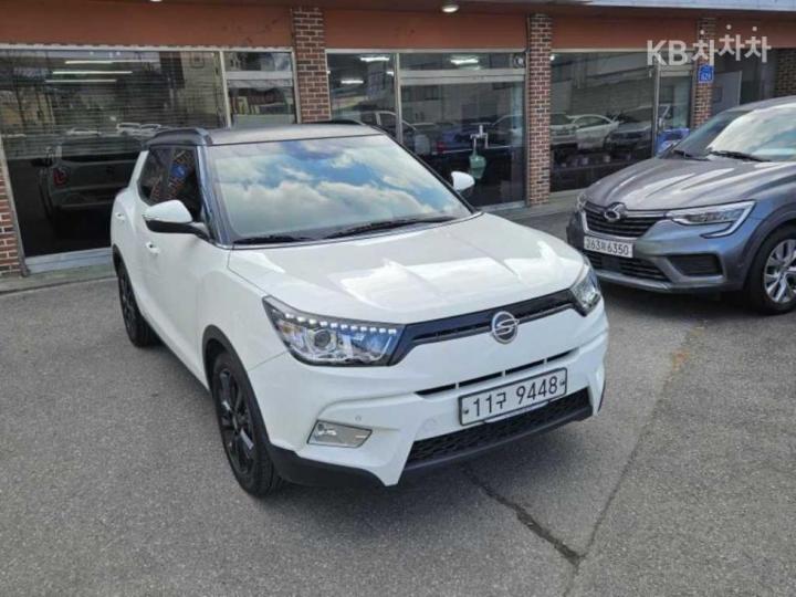 KG Mobility (Ssangyong) Tivoli Gasoline VX 6