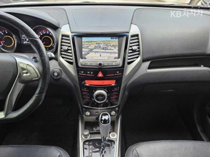 KG Mobility (Ssangyong) Tivoli Gasoline VX 9