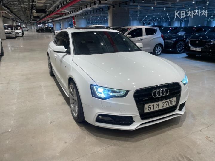 Audi A5 NEW 35 TDI Quattro Sportback Dynamic 8TA