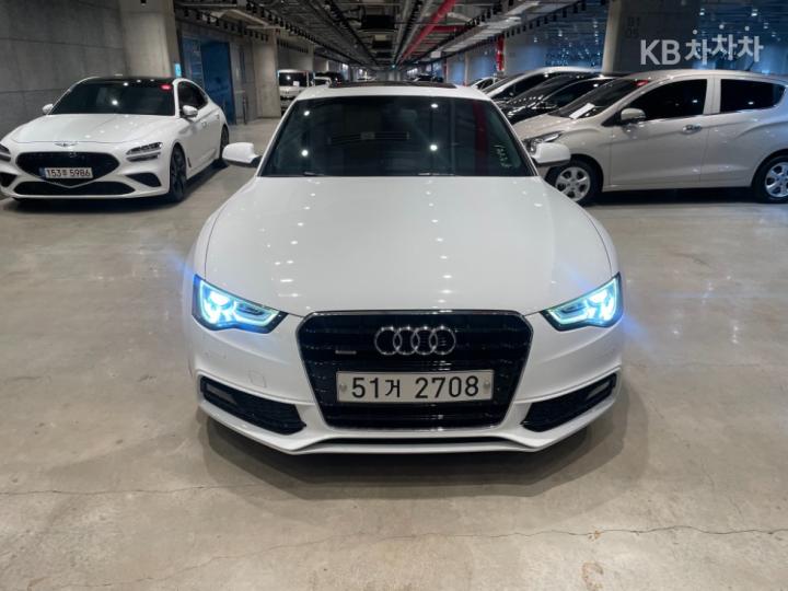 Audi A5 NEW 35 TDI Quattro Sportback Dynamic 8TA 3