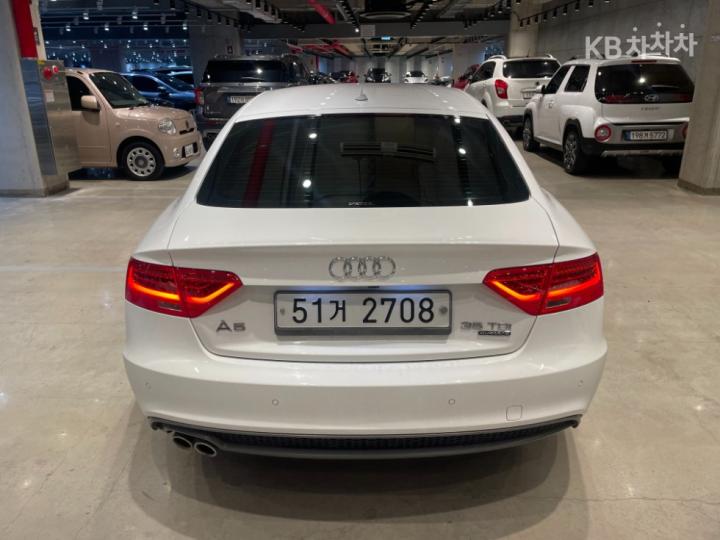 Audi A5 NEW 35 TDI Quattro Sportback Dynamic 8TA 7