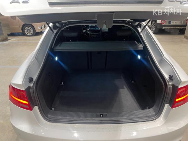 Audi A5 NEW 35 TDI Quattro Sportback Dynamic 8TA 8