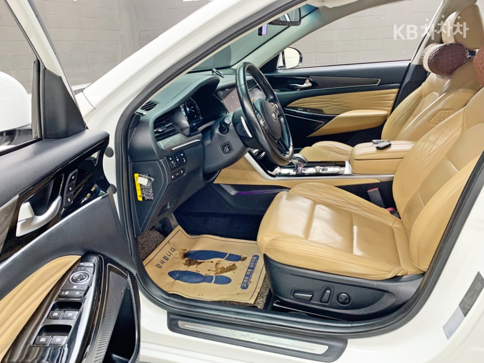 2020 - kia k7