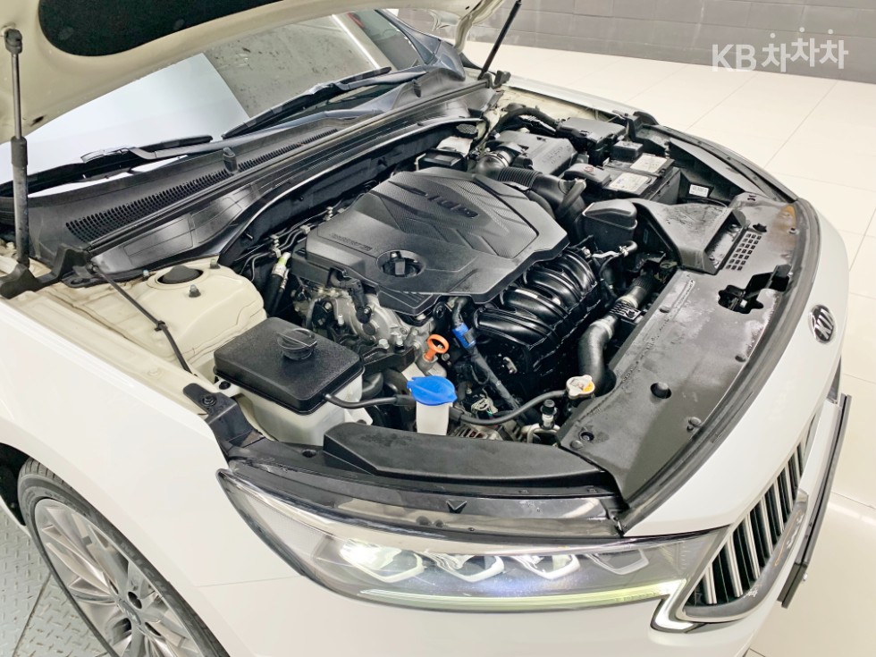 2020 - kia k7