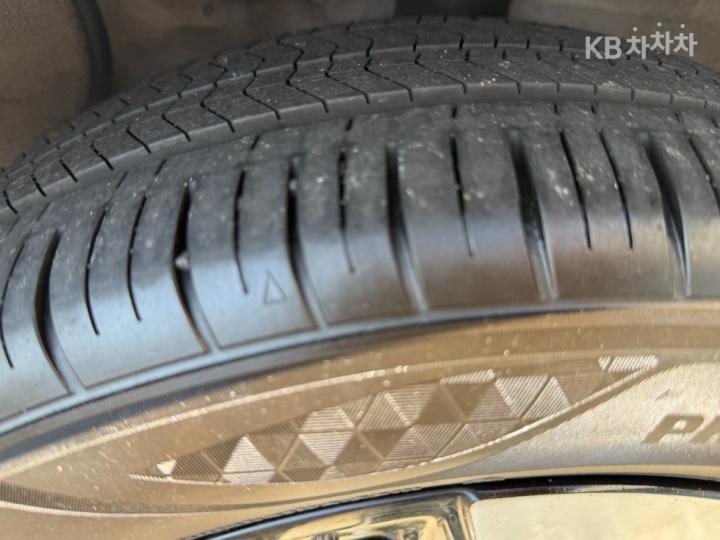 Kia Ray The EV Air 8