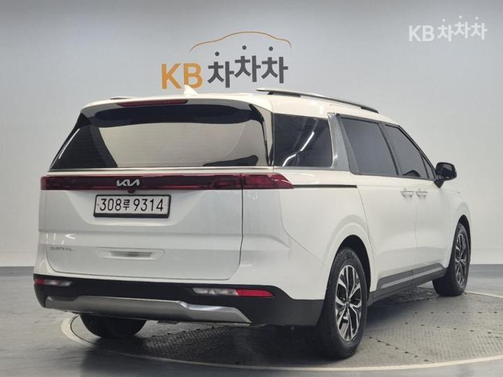 Kia Carnival G3.5 GDI Signature 4