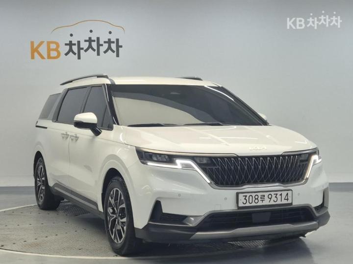 Kia Carnival G3.5 GDI Signature 5