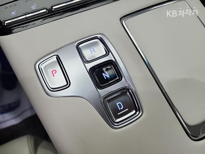 Hyundai Grandeur 2.5 LeBlanc 9