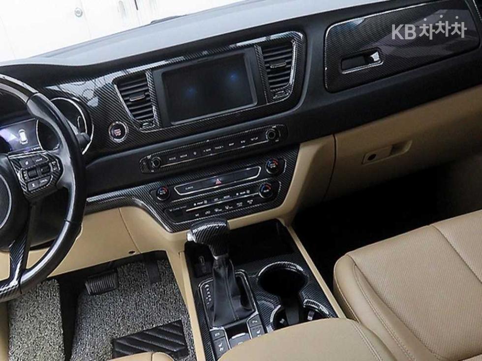 2019 - kia carnival