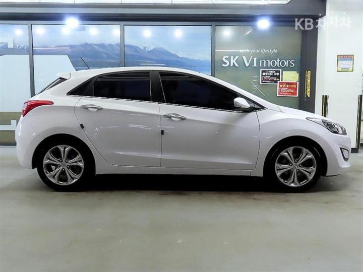 Hyundai i30 New 1.6 GDI Extreme 4