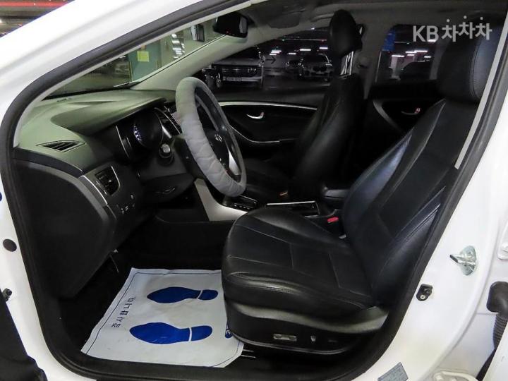 Hyundai i30 New 1.6 GDI Extreme 7