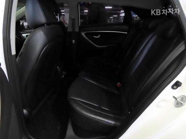 Hyundai i30 New 1.6 GDI Extreme 8