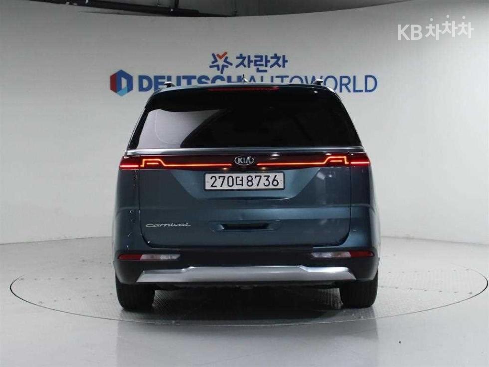 2021 - kia carnival