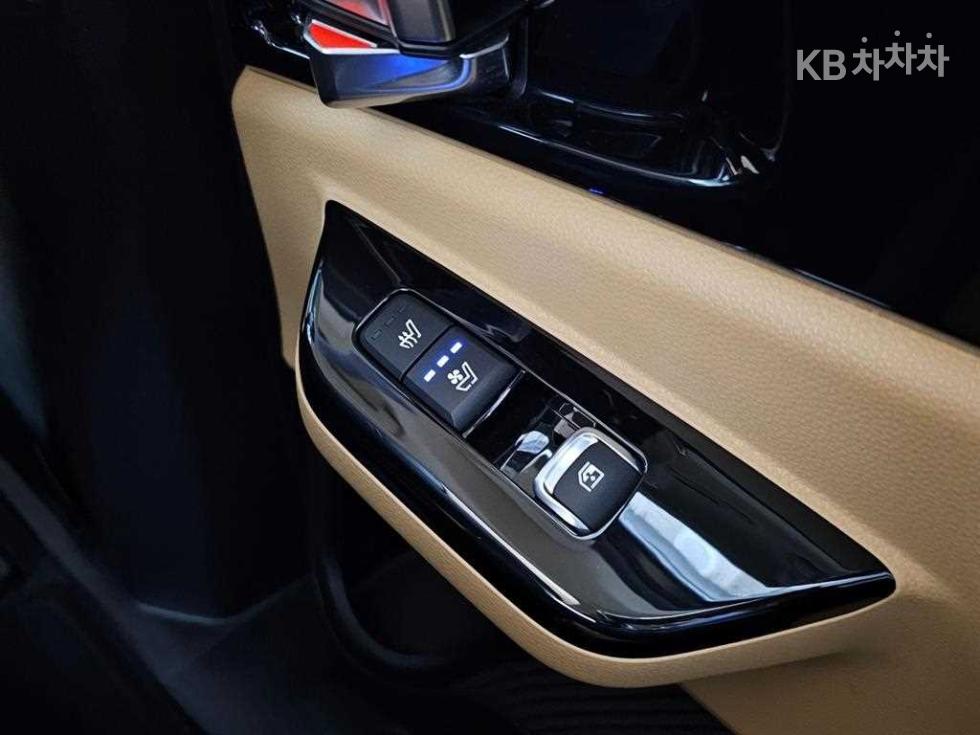 2021 - kia carnival