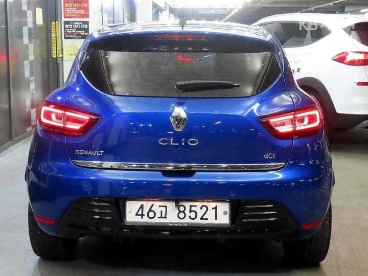 Renault Clio 1.5dci Intense 6