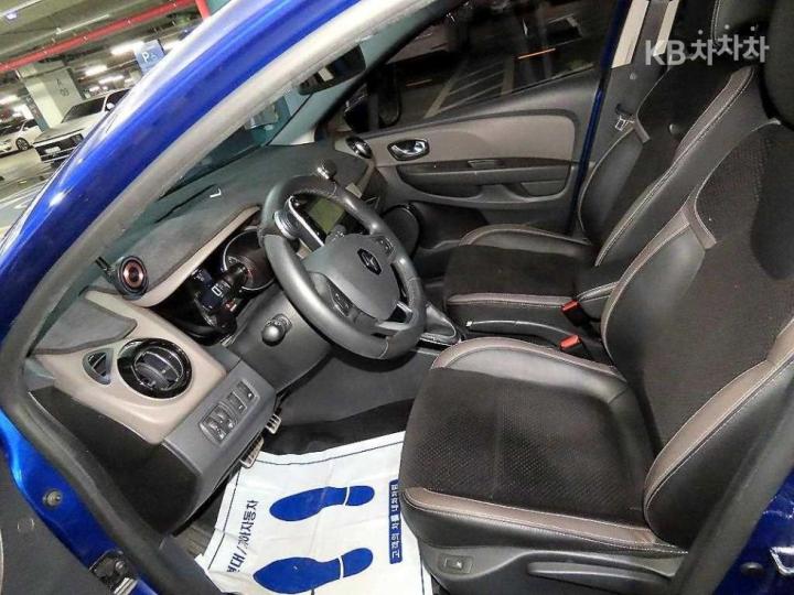 Renault Clio 1.5dci Intense 7