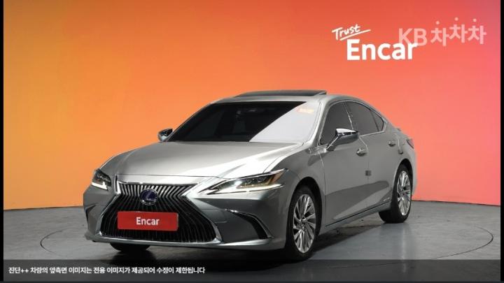 Lexus ES New Generation 300h Executive