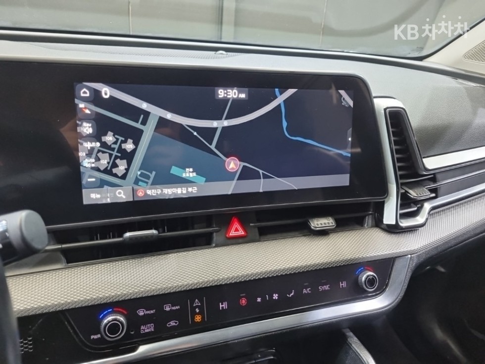 2022 - kia sportage