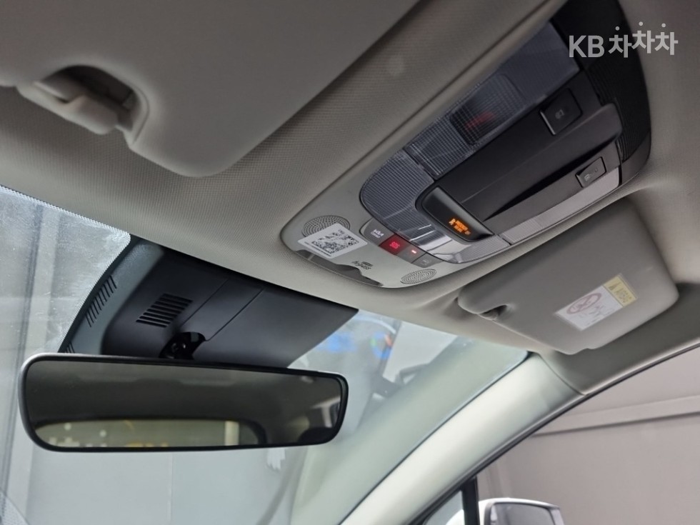 2022 - kia sportage