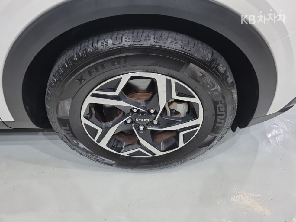 2022 - kia sportage