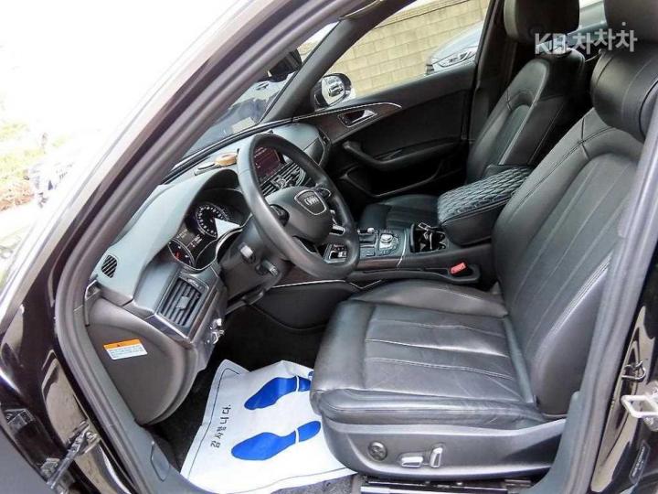 Audi A6 NEW 35 TDI Premium C7 6