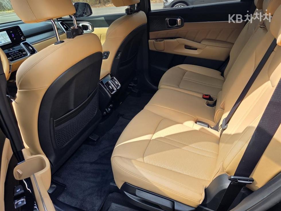 2022 - kia sorento