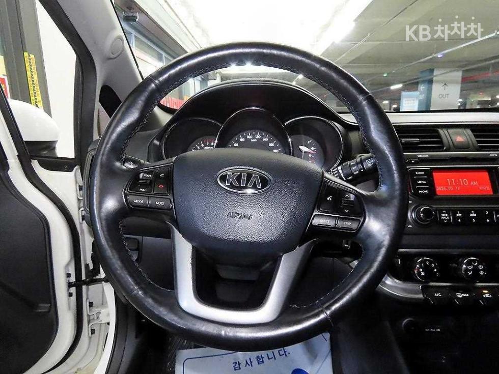 2014 - kia pride