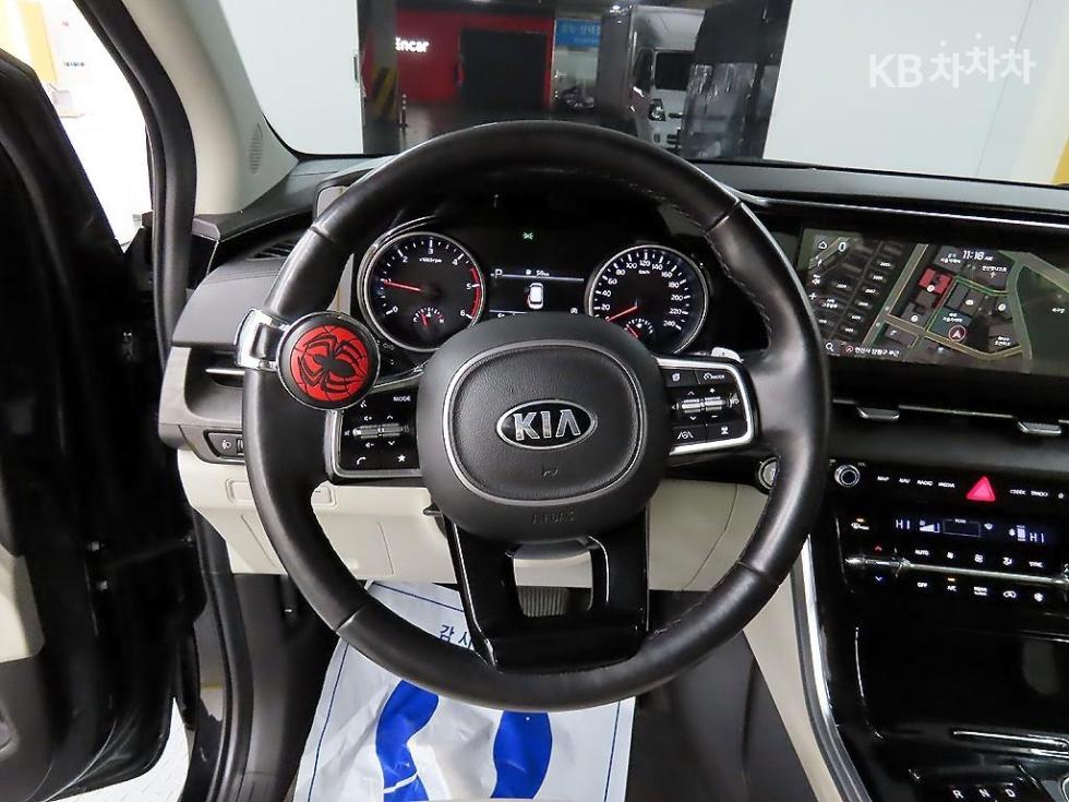 2021 - kia carnival