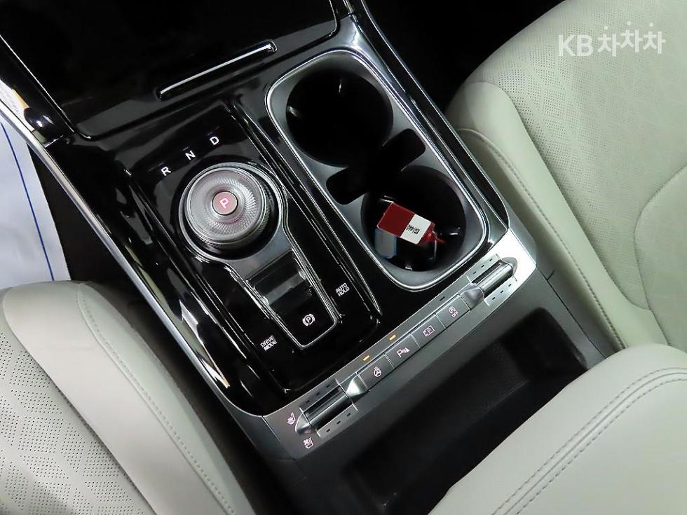 2021 - kia carnival
