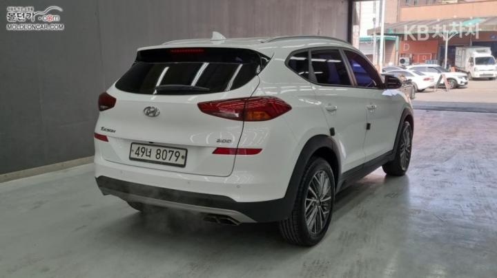Hyundai Tucson Diesel e-VGT R 2.0 2WD Modern 3