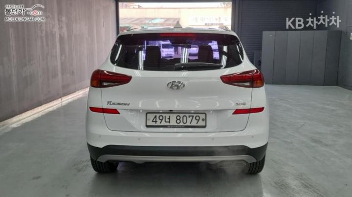 Hyundai Tucson Diesel e-VGT R 2.0 2WD Modern 5
