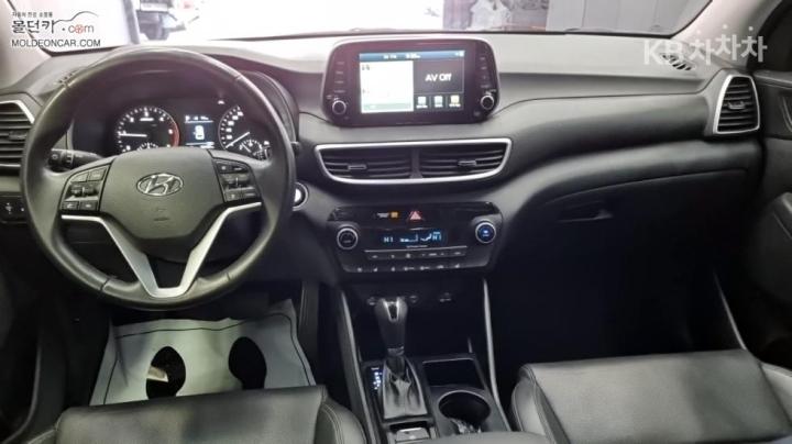 Hyundai Tucson Diesel e-VGT R 2.0 2WD Modern 8