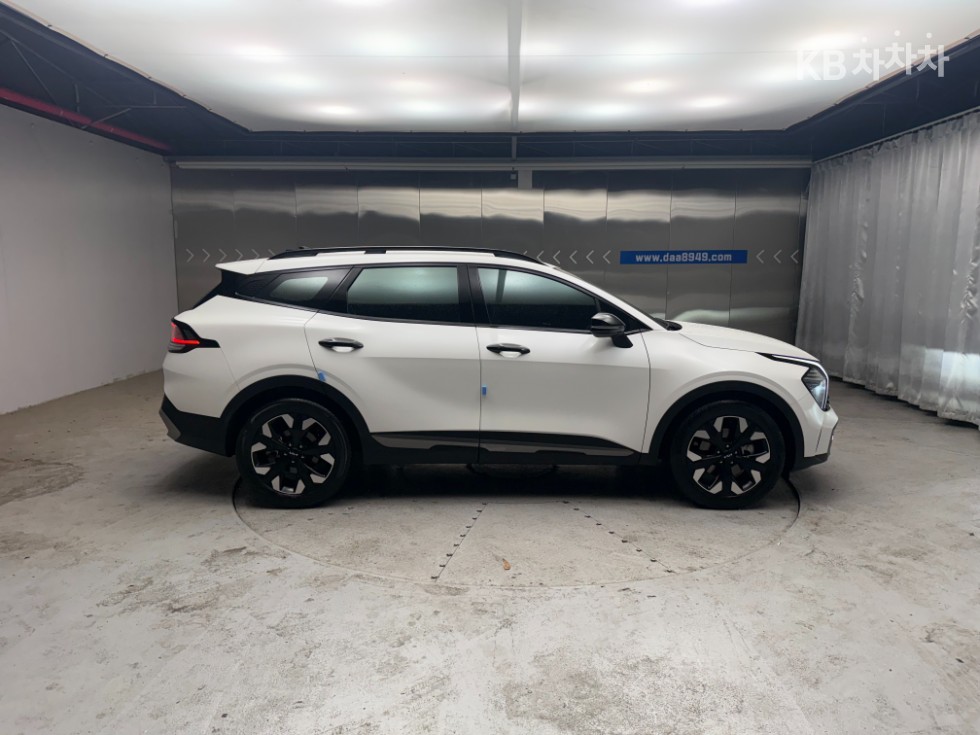 2022 - kia sportage