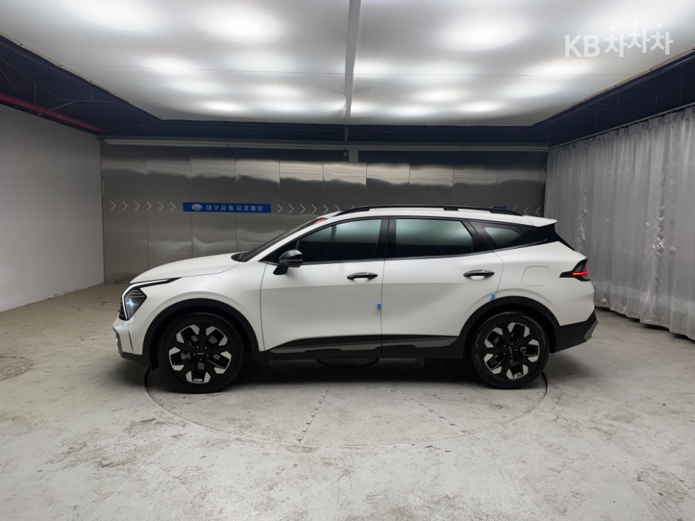 2022 - kia sportage