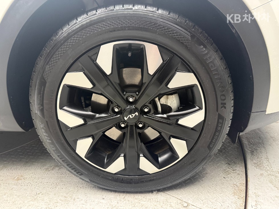 2022 - kia sportage