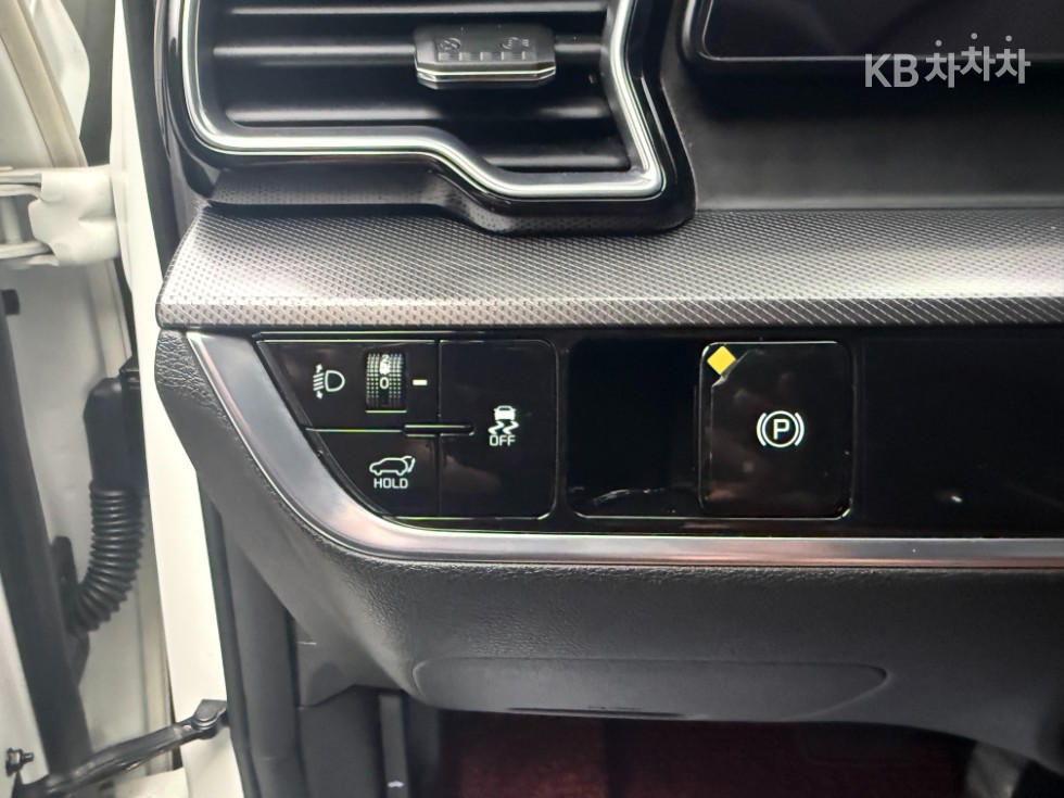 2022 - kia sportage
