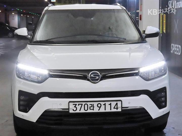 KG Mobility (Ssangyong) Tivoli Very New Gasoline V3 2WD Base Type — фото 2