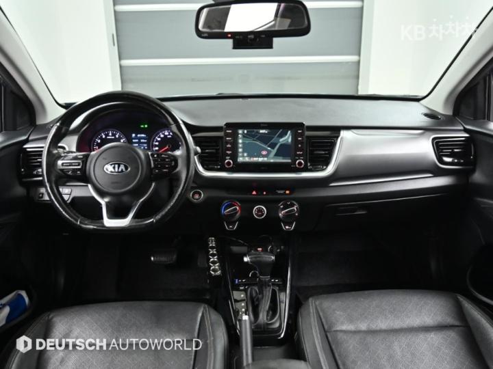 Kia Stonic Gasoline 1.0 T-GDi Trendy 8