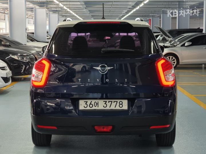 KG Mobility (Ssangyong) Tivoli Air Gasoline 2WD IX 8